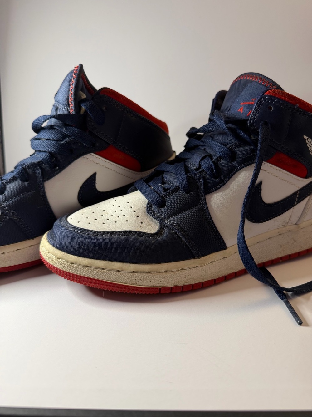 Jordan 1 Mid - Picture 4 of 7